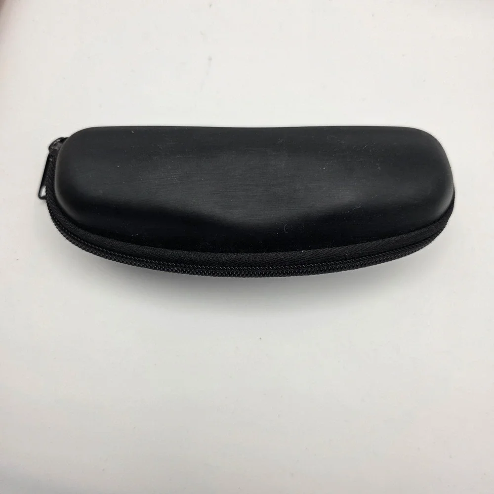 Vogue Eyewear Black Hard Shell Zippered Sunglasses Case Gray Felt Lining‎